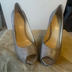 Glittery Enzo Angiolini silver/gold designer heels